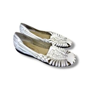 Comfortiva Softspots White Leather Trinidad Huarache Woven Flats Size 7 Shoe VTG